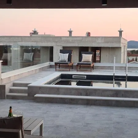 Queen 3* Zadar